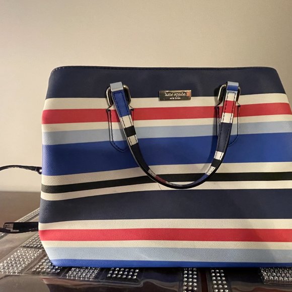 Kate Spade Purse - Picture 3 of 5